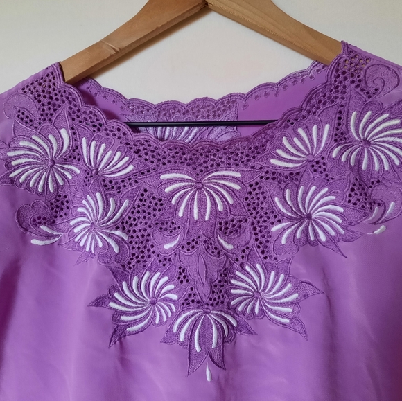 Vintage embroidered blouse - Picture 5 of 7